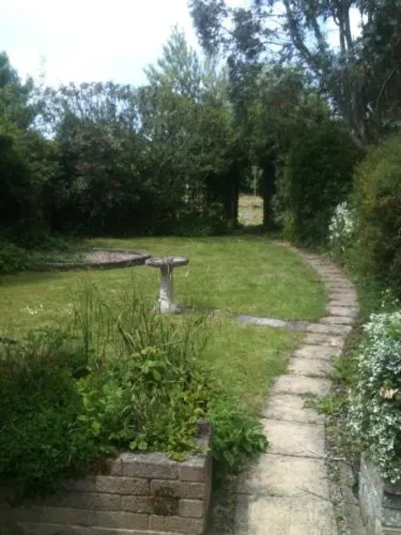 Maple Leaf Guest House