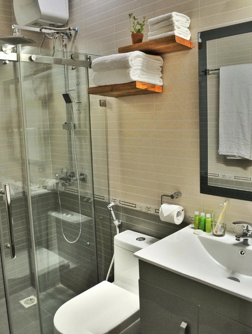 Отель Airport Comfort Inn Premium