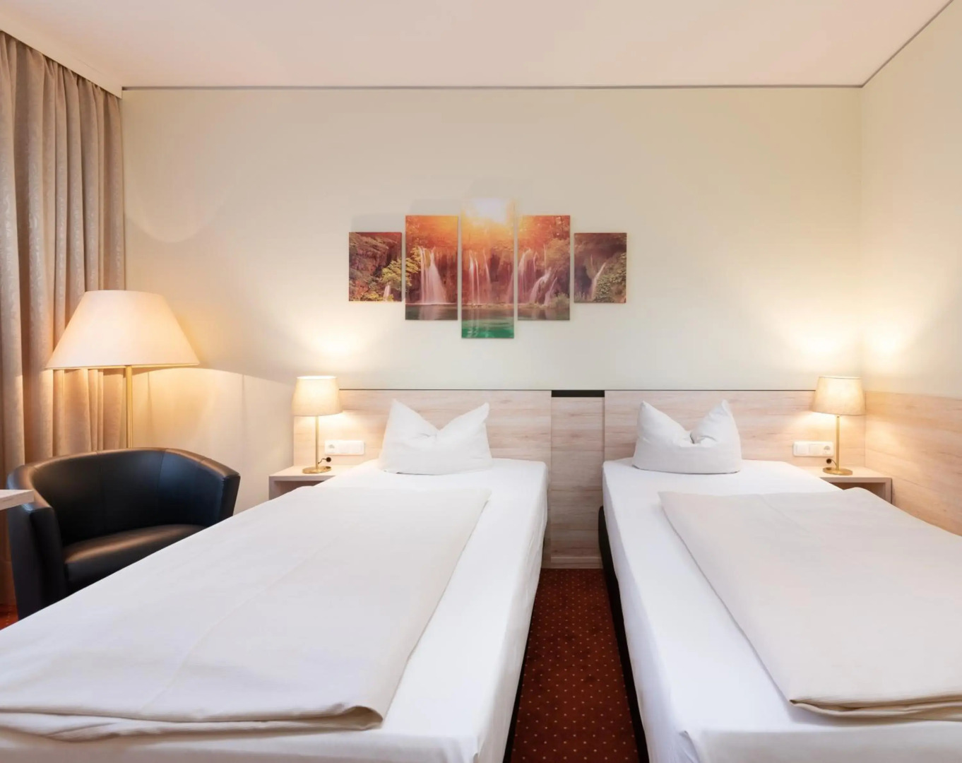 NOVINA HOTEL Südwestpark Nürnberg