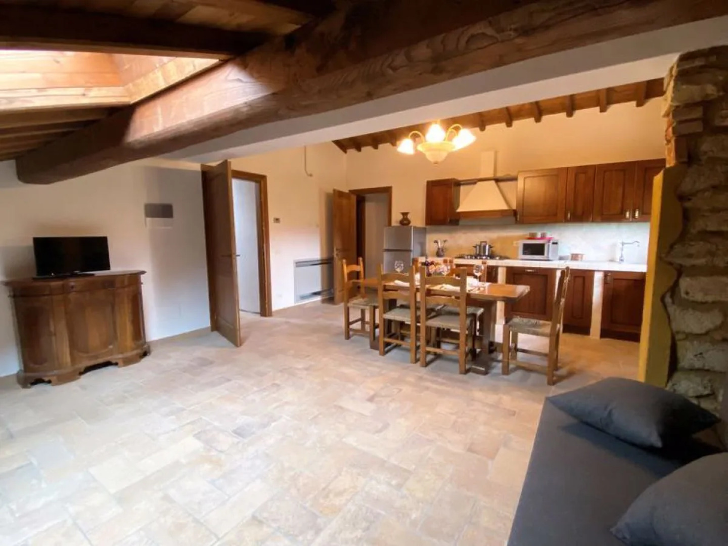 House Aves Guardistallo