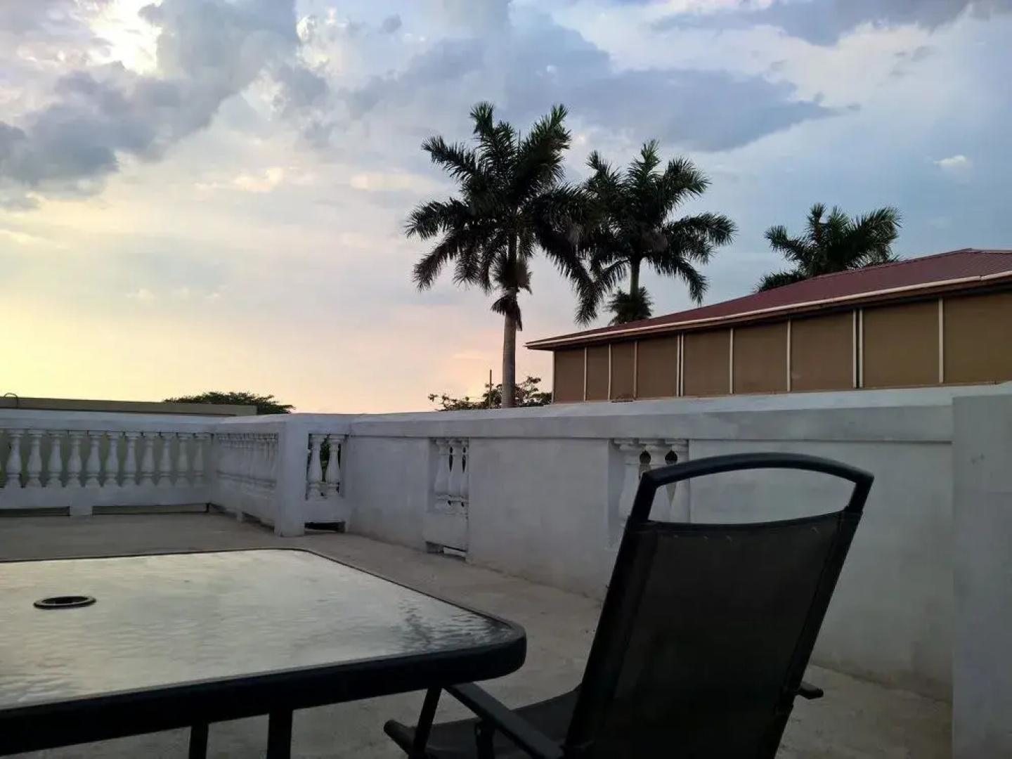 Maya Bella Downtown Hotel