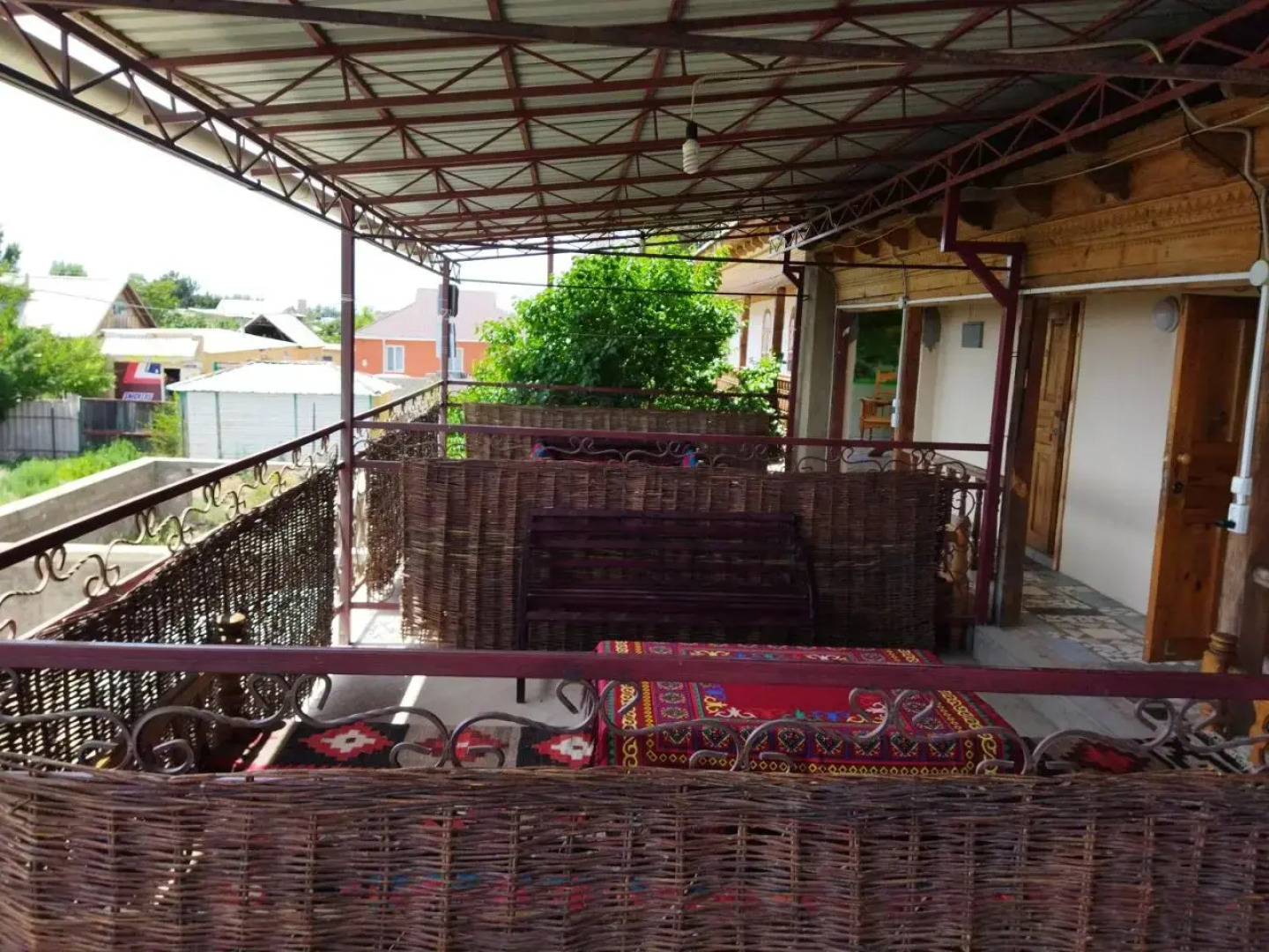 Guest House Caravan Tamchy