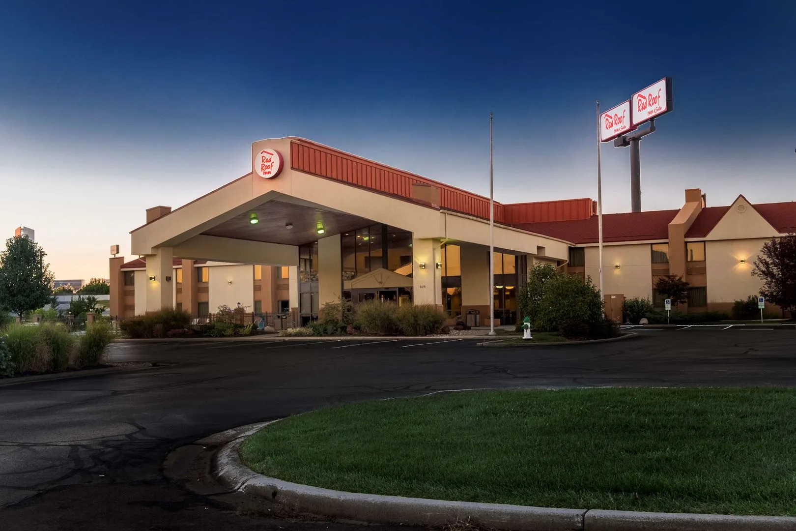 Red Roof Inn & Suites Cincinnati North - Mason