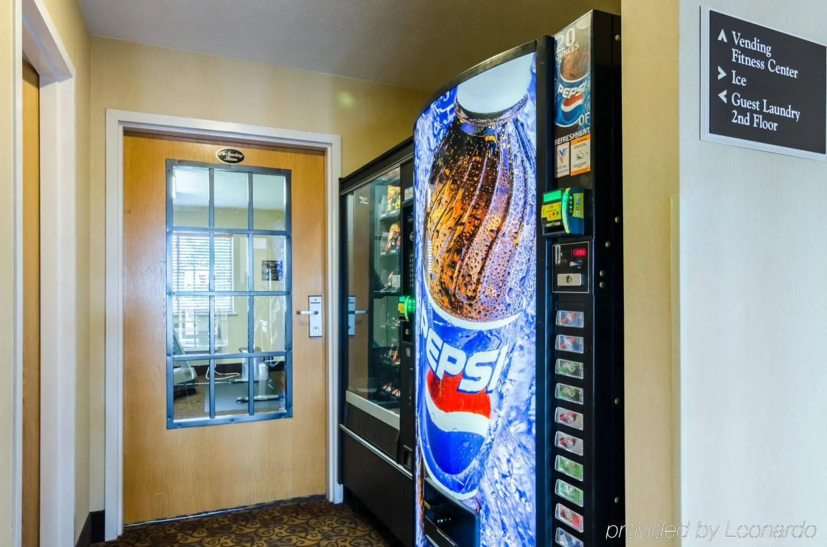 Super 8 by Wyndham Cozad