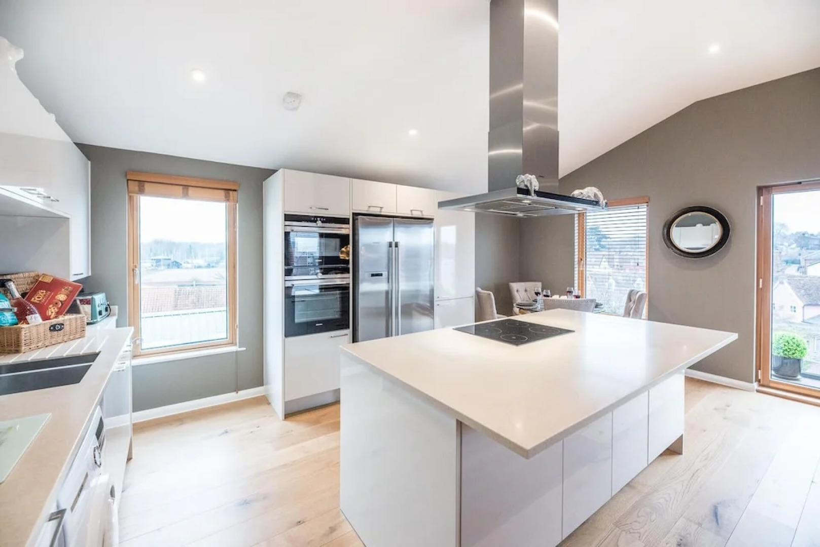 Woodbridge Penthouse