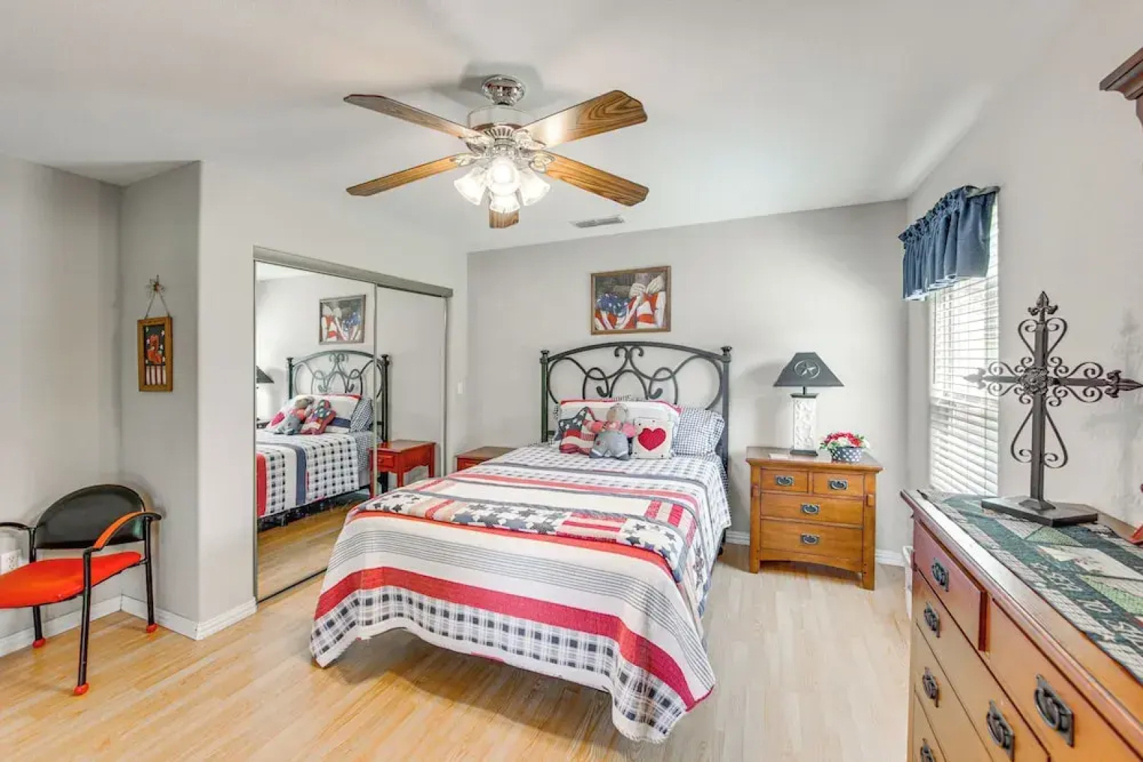 Rhodes Retreat w/ Dock on Cedar Creek Lake!