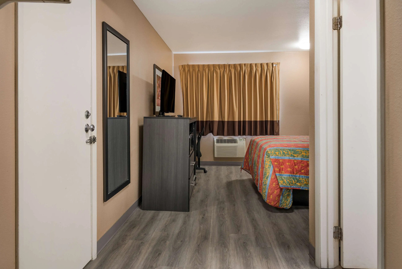 Knights Inn Grand Rapids