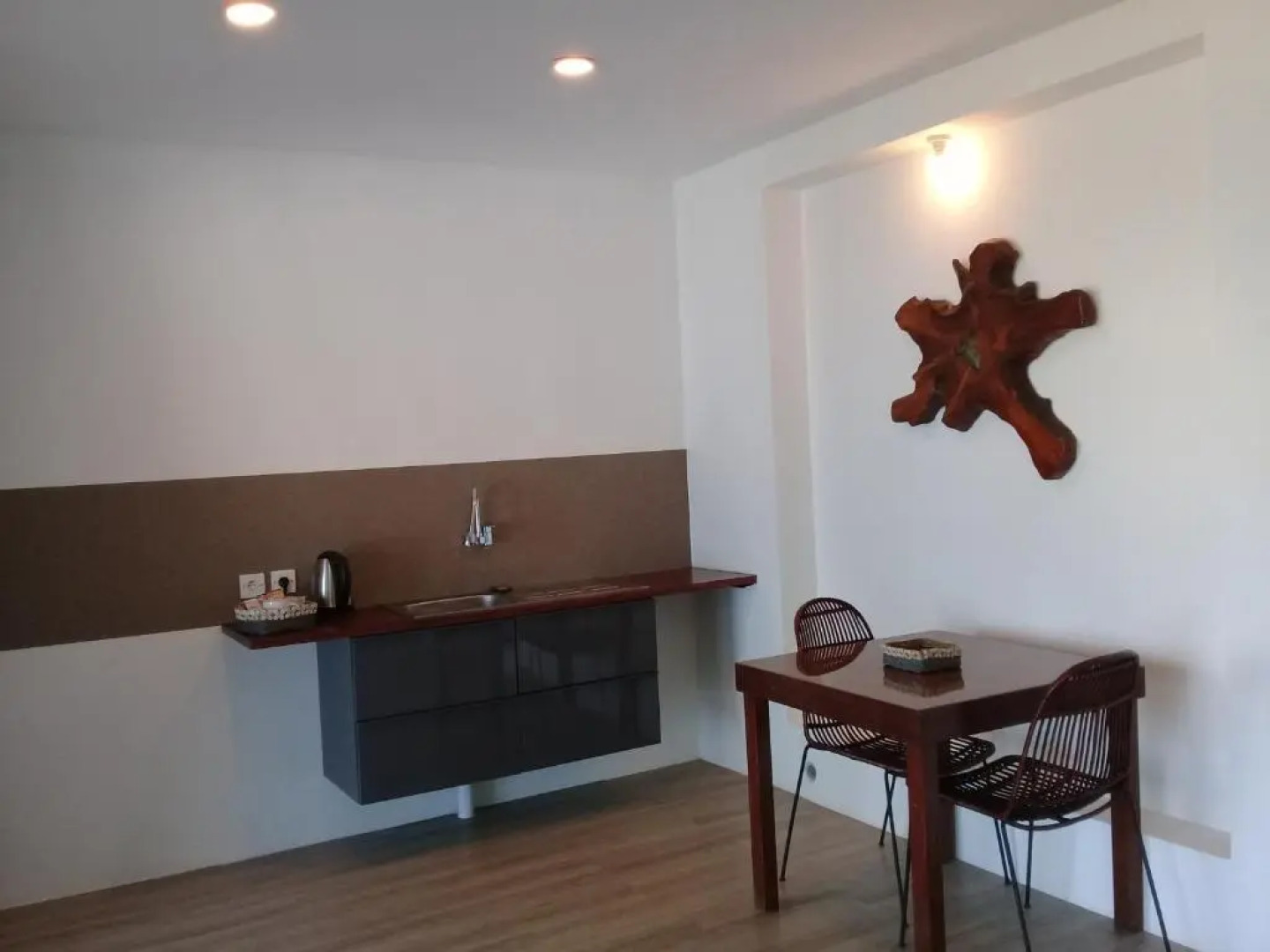 Castaway Surf Retreat 1