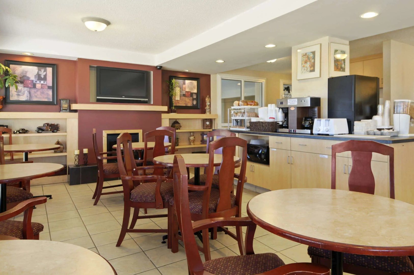 Super 8 by Wyndham Lethbridge