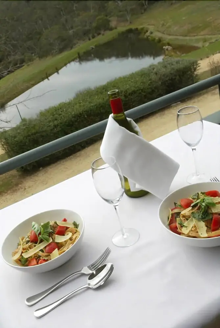 Mowamba River Lodge