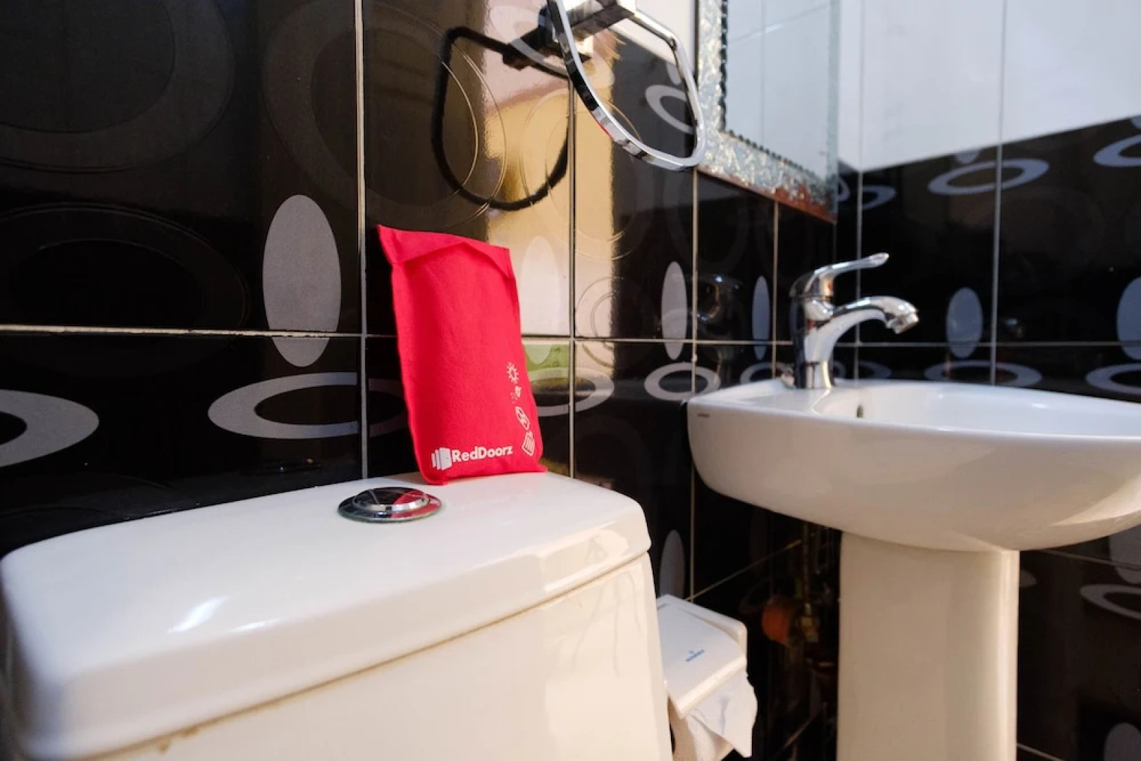 RedDoorz Plus @ Manalo Extension Palawan