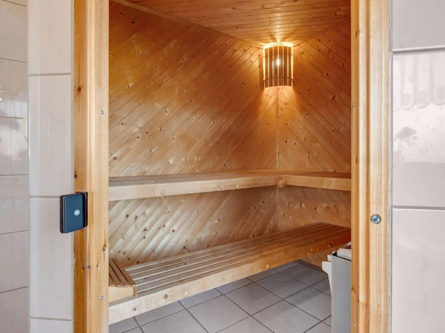 Cozy Holiday Home in Kuhlungsborn near Baltic Sea Coast