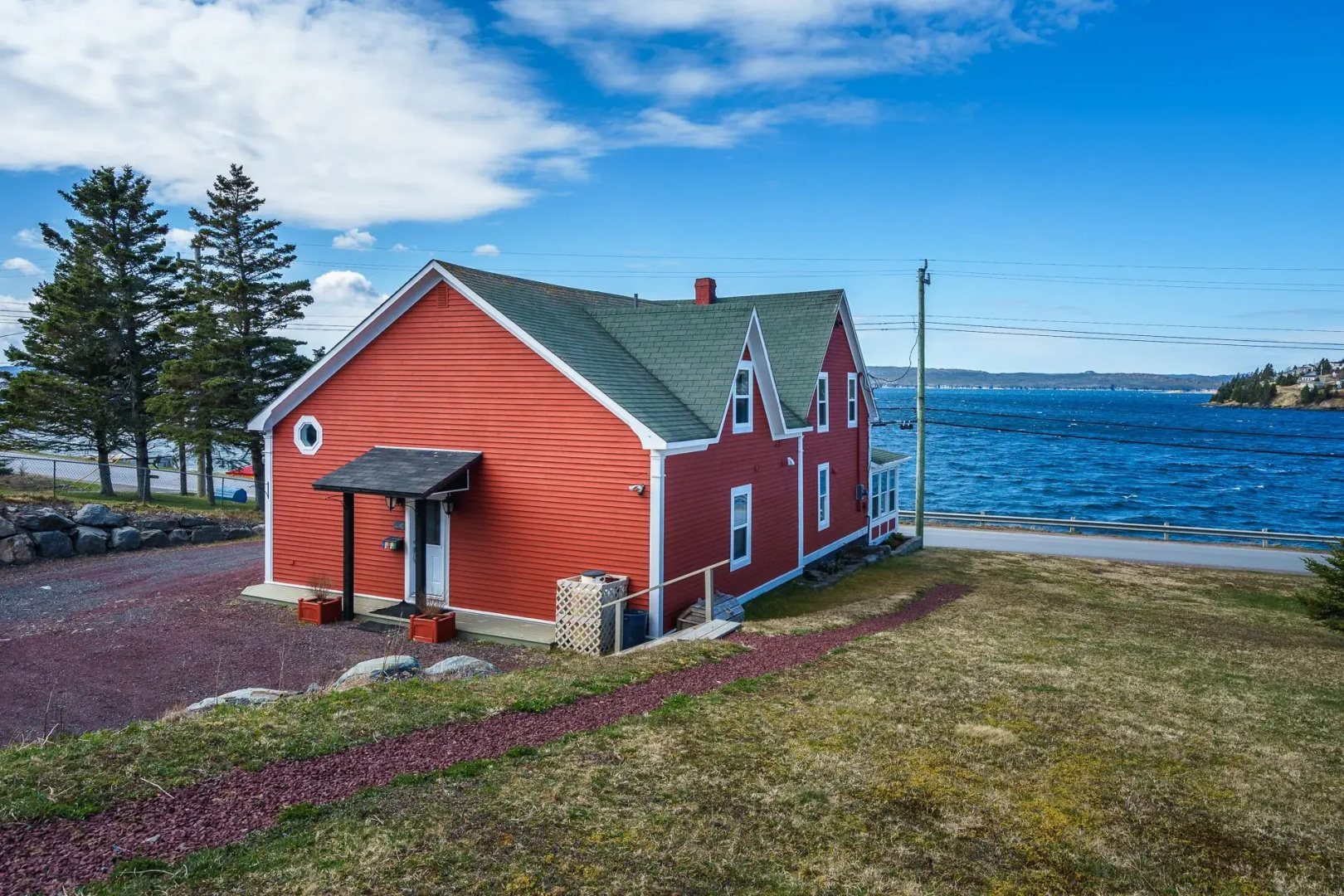 Inn By The Bay