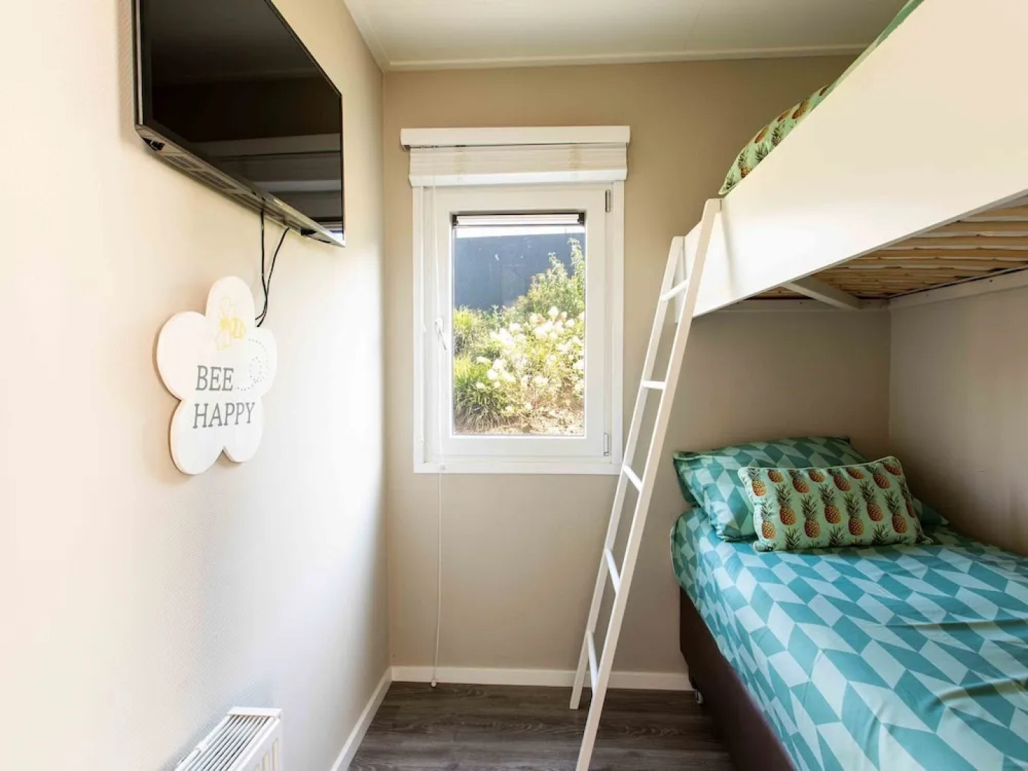 Modern Holiday Home with Dishwasher, 5 Km. From Valkenburg