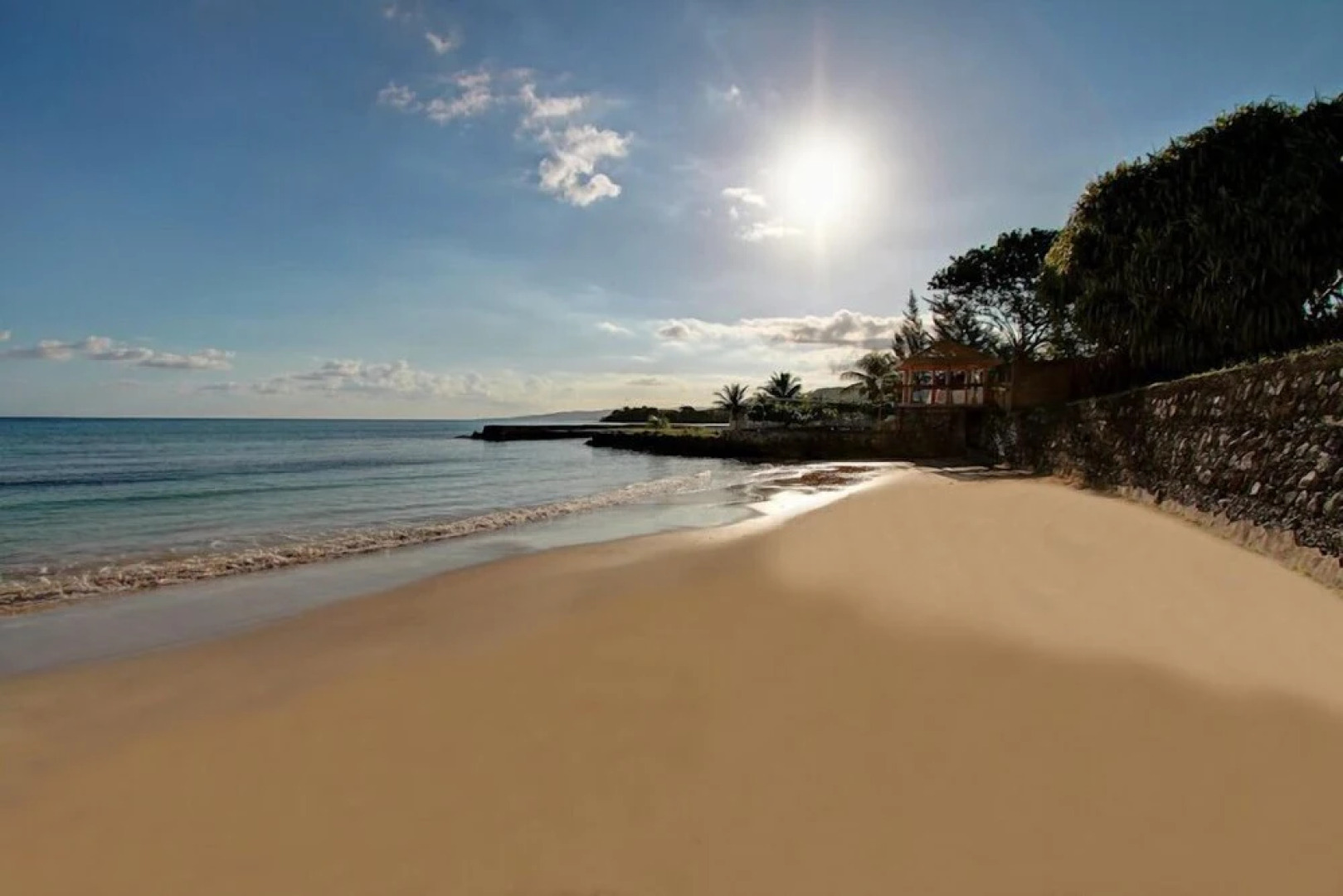 Miramar Villas, 6br by Jamaican Treasures