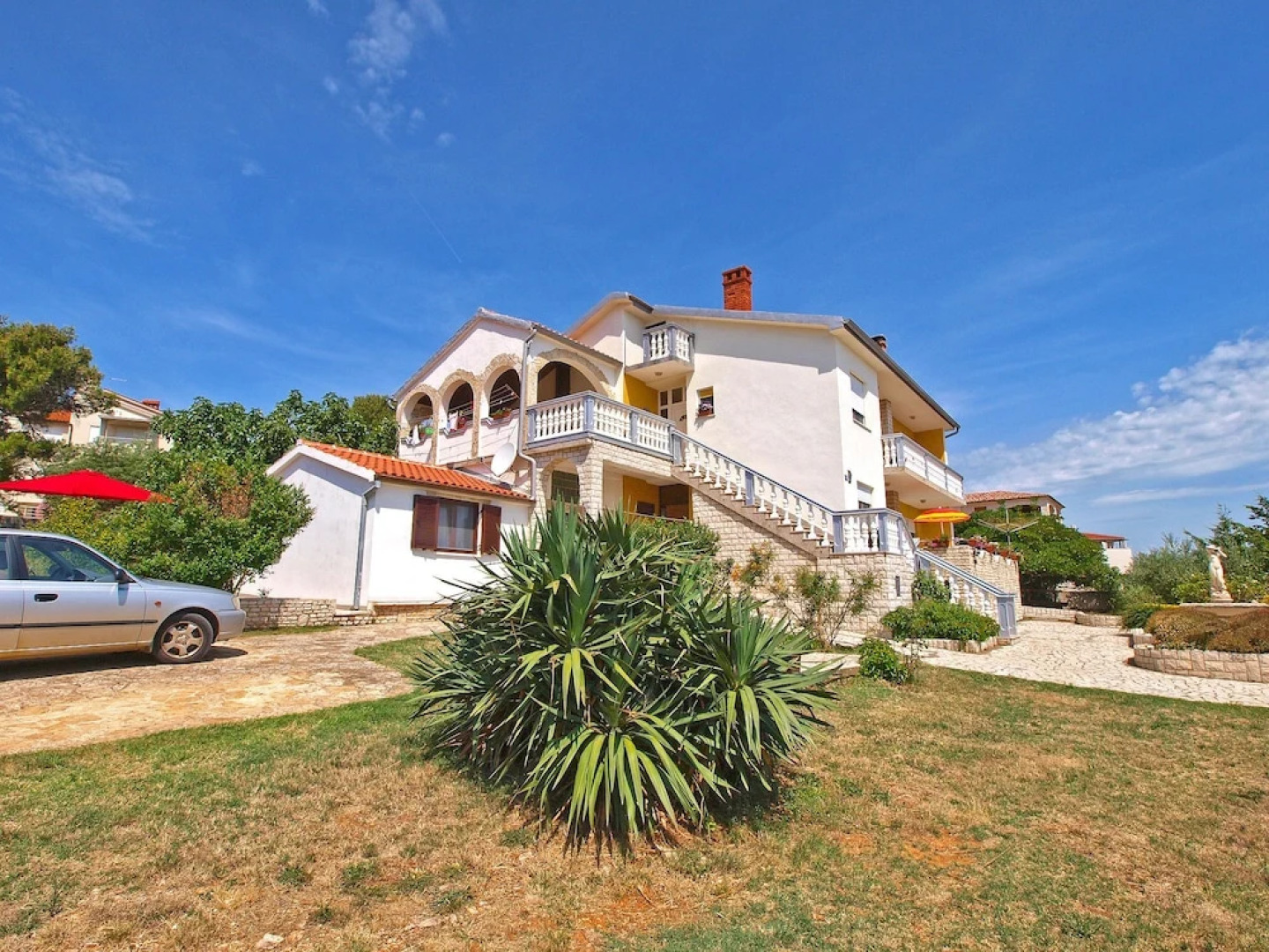 Apartments Vladislava 906