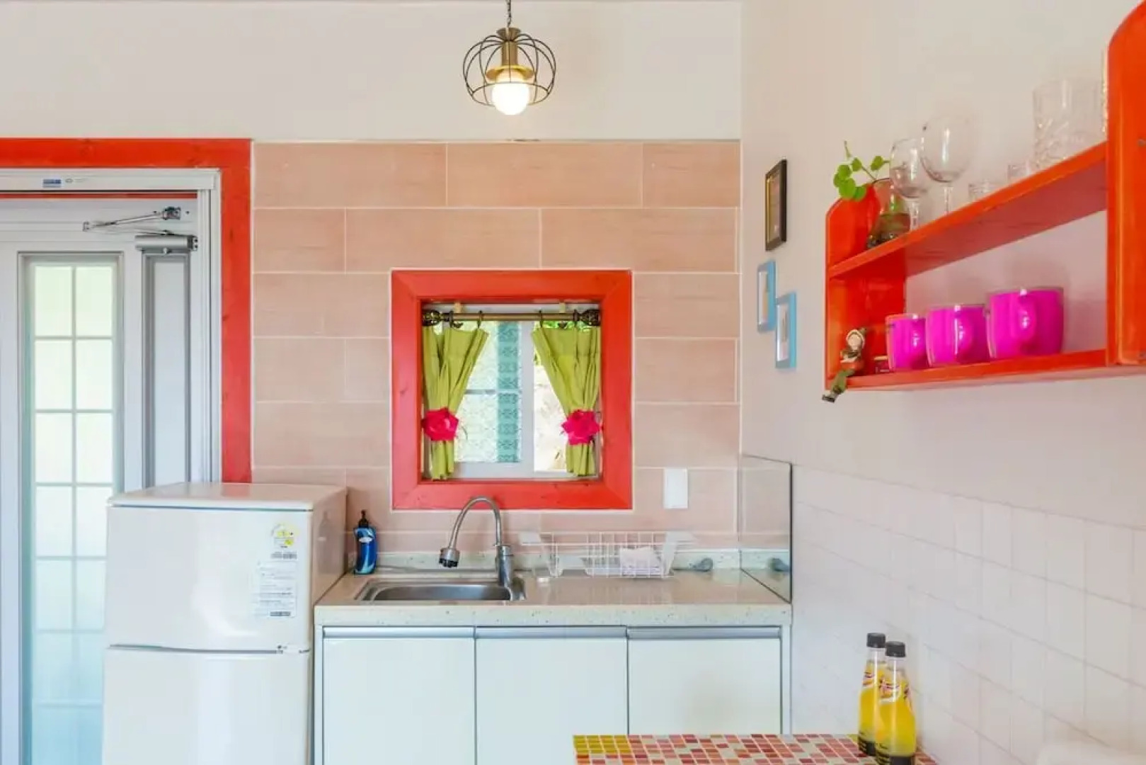 Goseong Sunshine Fullhouse Pension