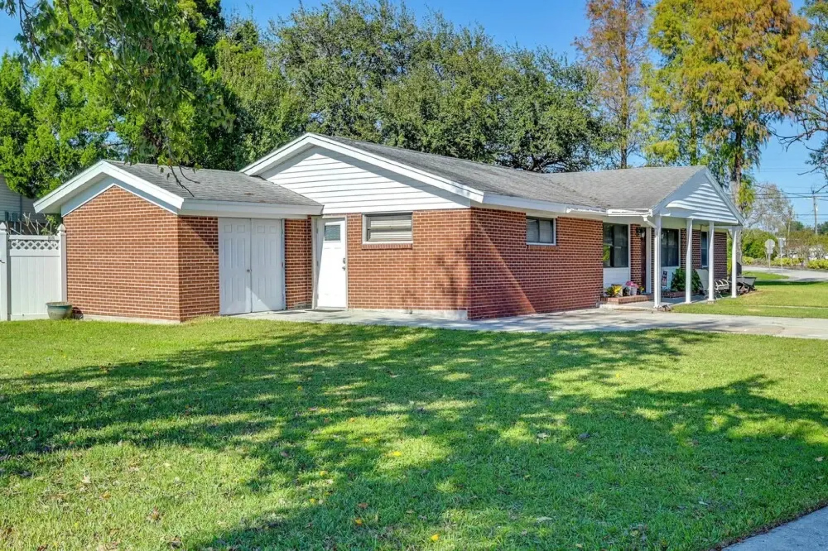 2 Mi to Florida State Fairgrounds: Cozy Studio