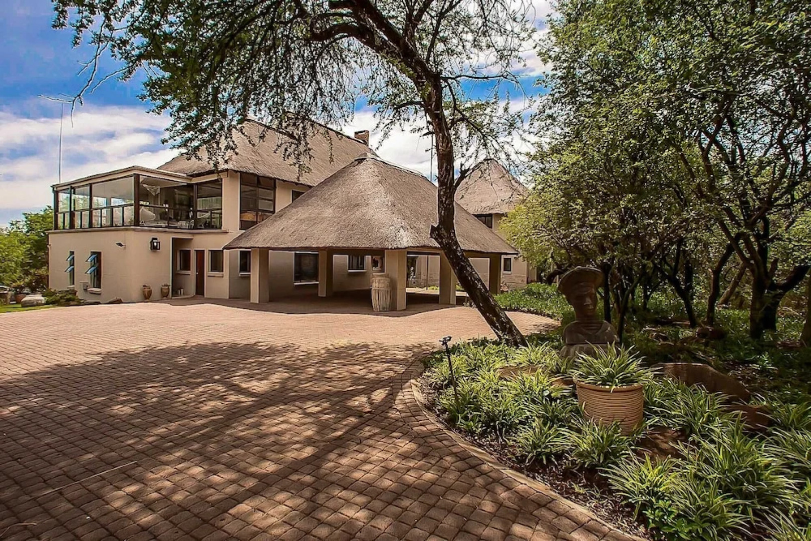 Vaal River YOLO Spaces – Vaal River Bush Lodge