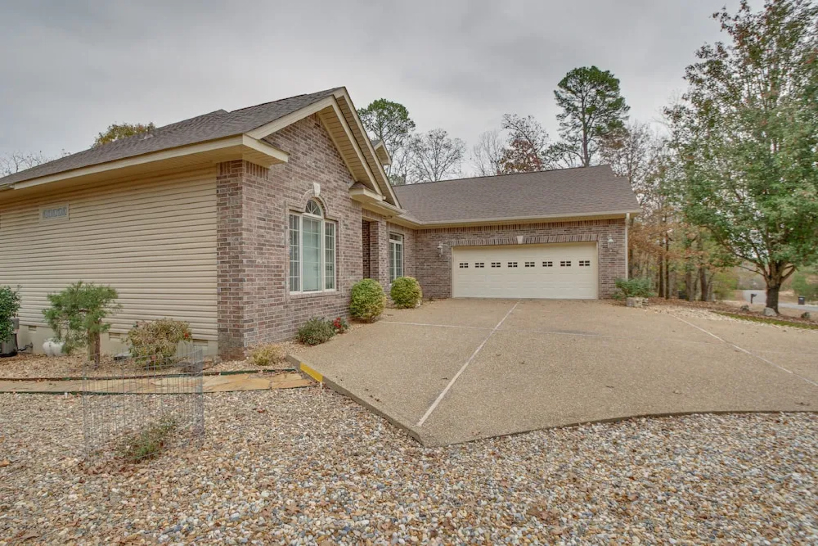 Hot Springs Village Getaway: Golf, Hike, Bike!