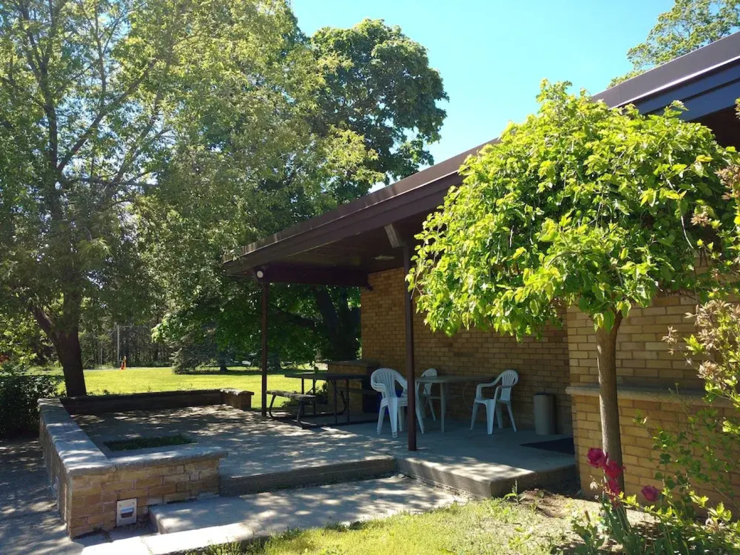 The Mariner Motor Hotel