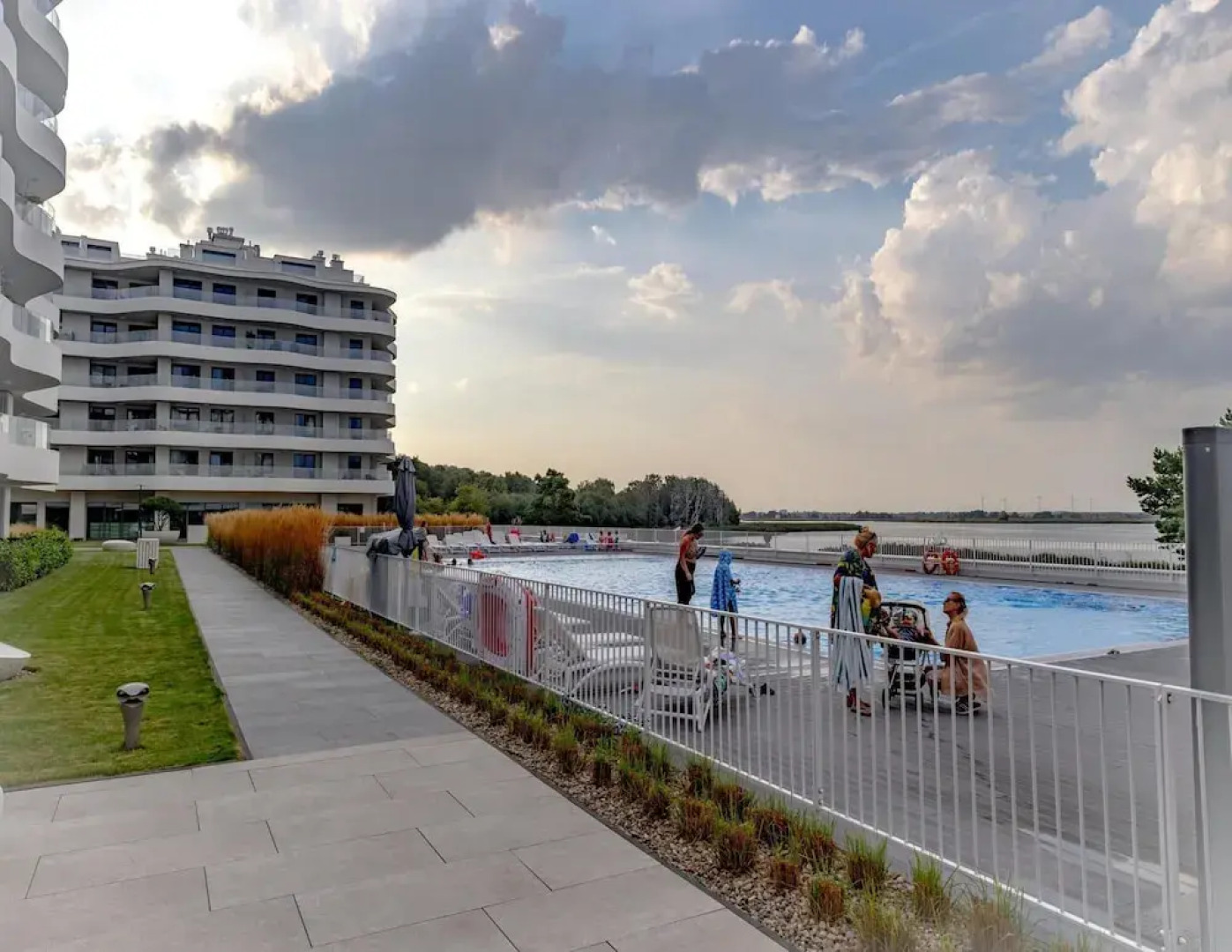 Apartment in Rogowo Near Beach and Lake