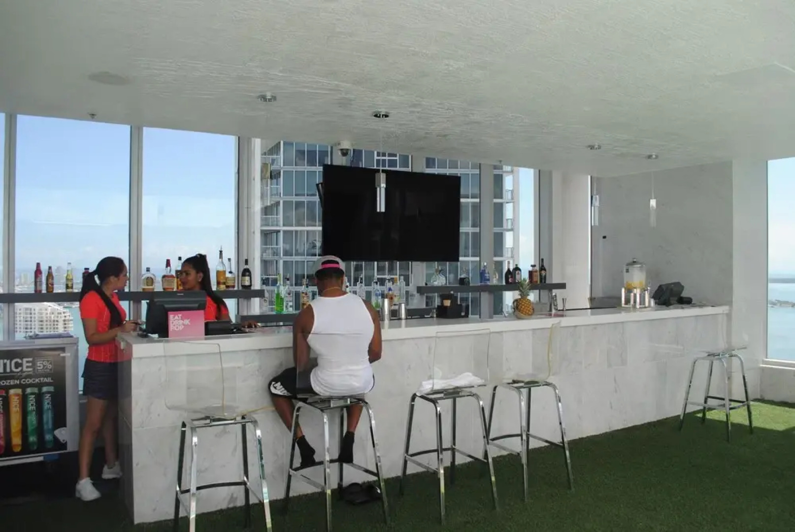 Icon Residences By Sunnyside Hotel and Resorts