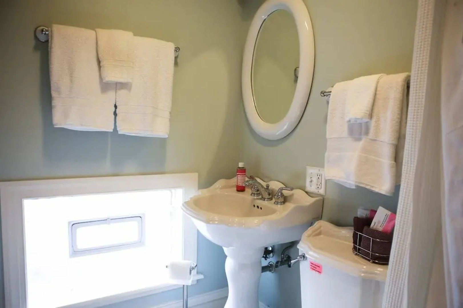 Bed & Breakfast On Broadway