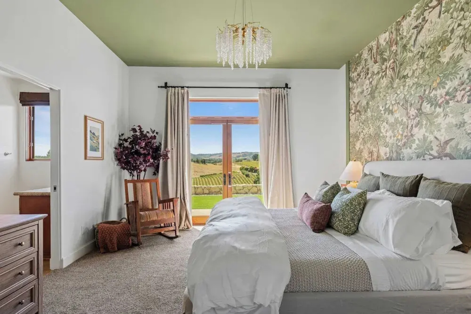 Wine Country Escape w/ Views + Wine Cellar & Gym Caterina Dusi Vineyard by Avantstay