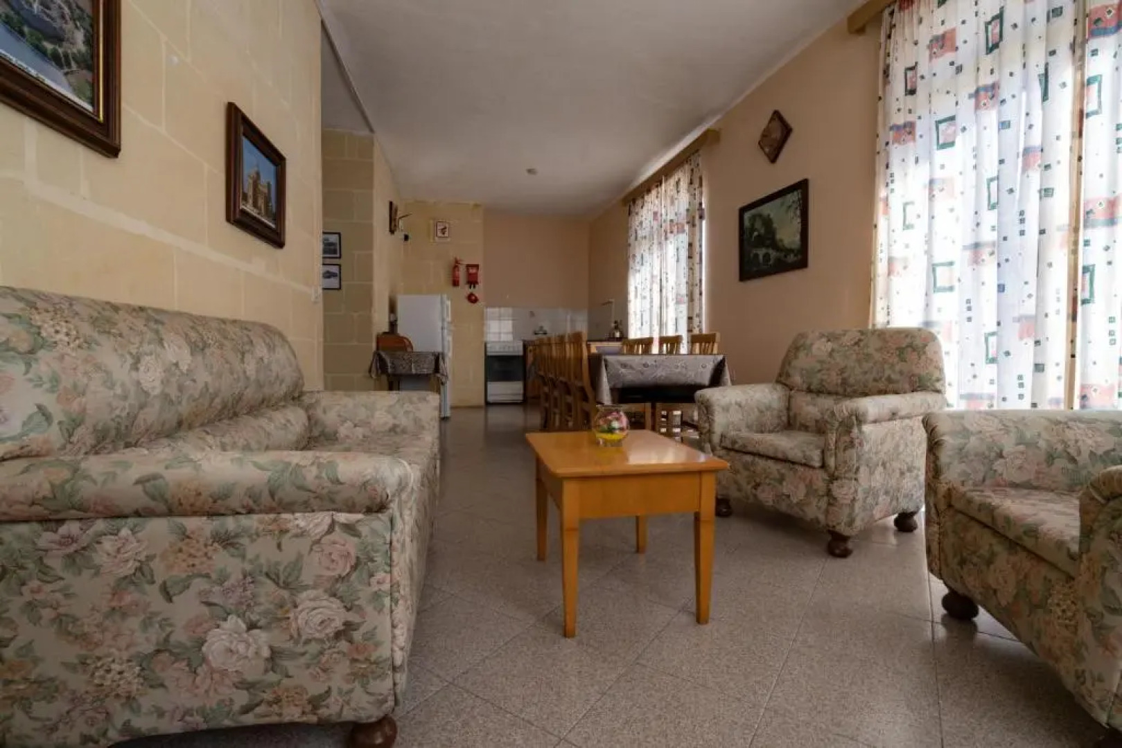 Sunset Seaview Apartments