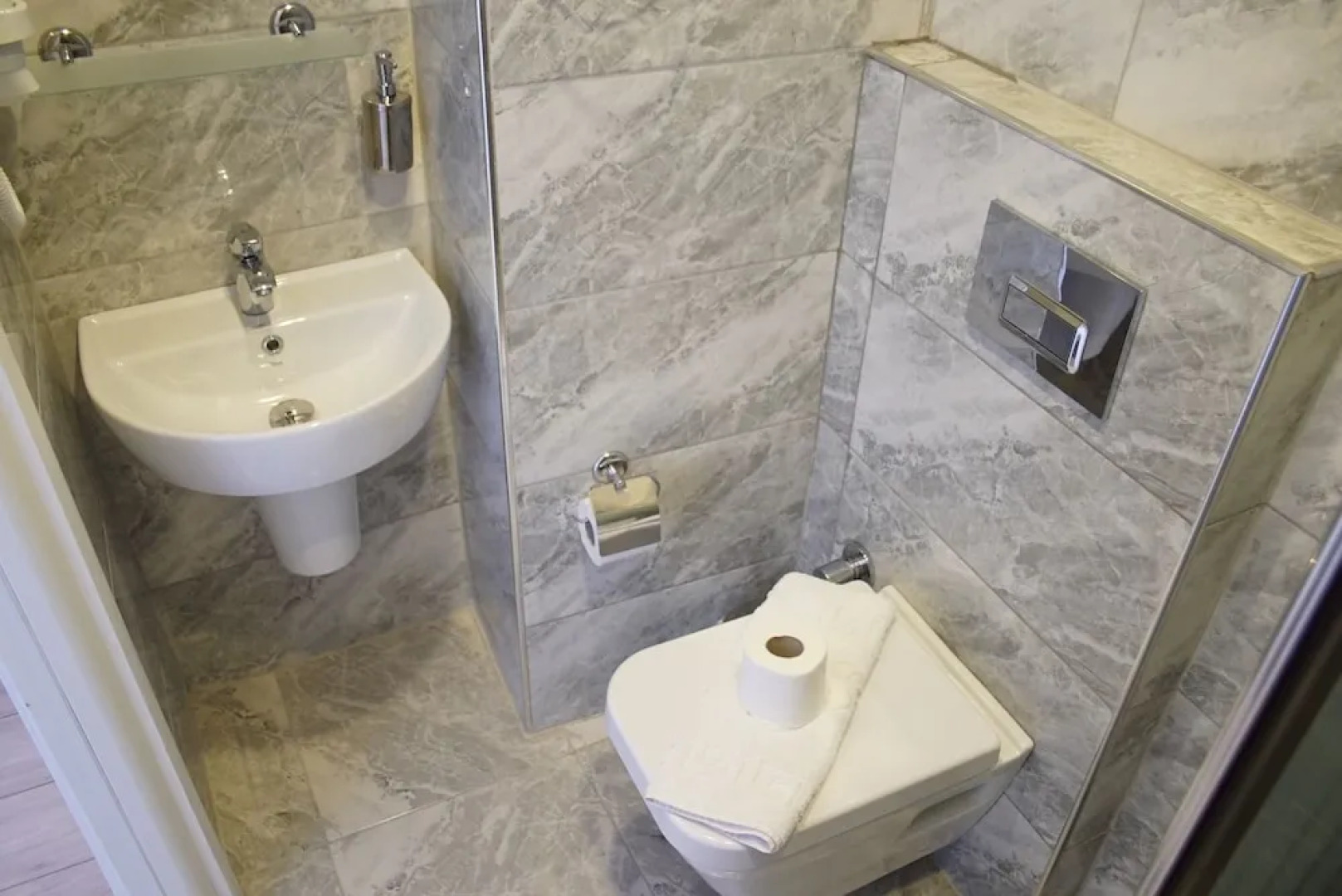 Astra Boutique Hotel