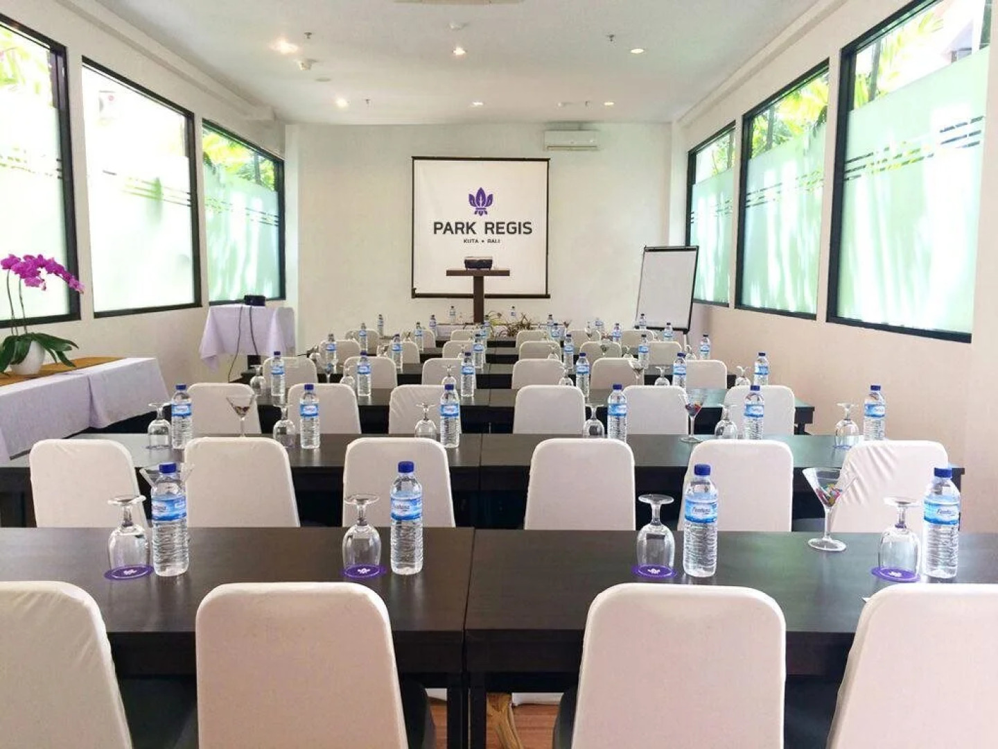 Cross Vibe Paasha Atelier Bali Kuta