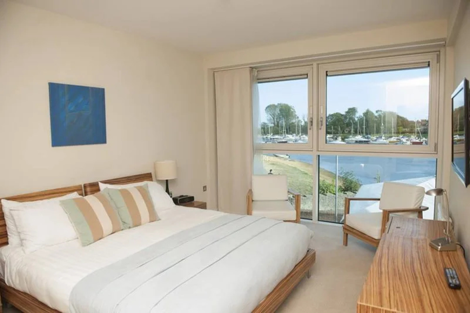 Captains Club Hotel Apartments And Spa