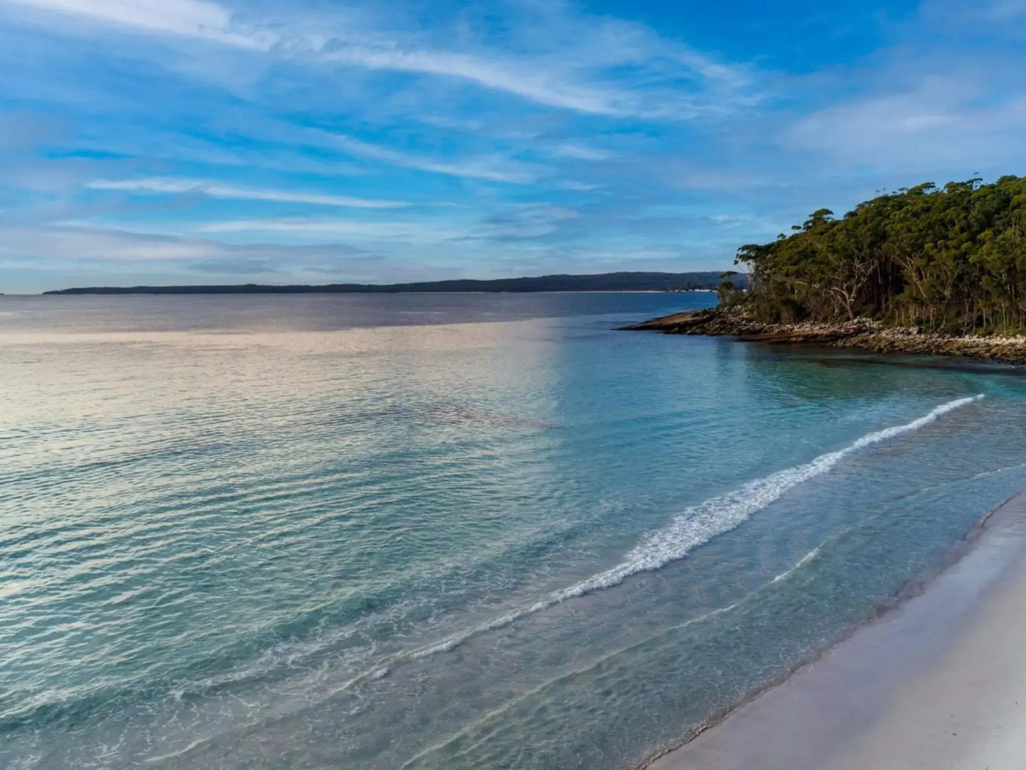 A 7 minute stroll to Greenfield Beach and White Sands Walk