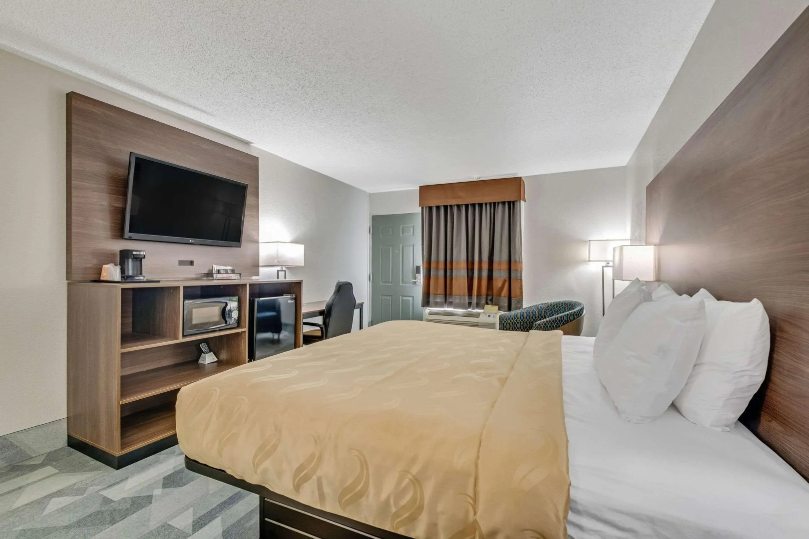 Quality Inn Dalton East