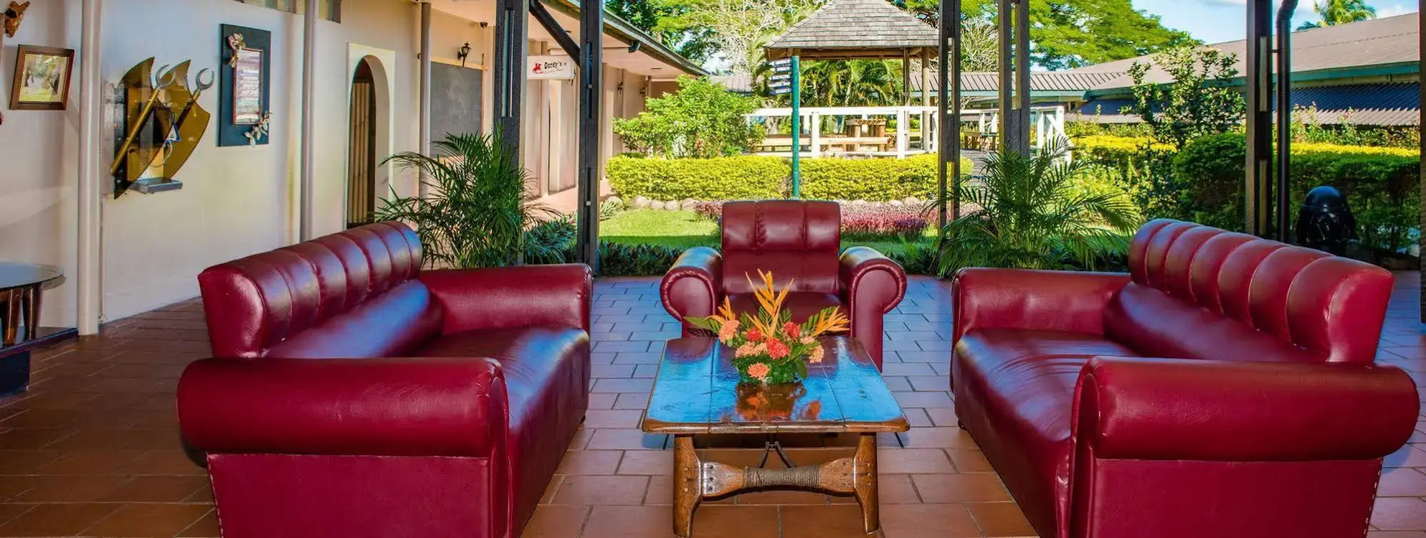 Tanoa Skylodge Hotel