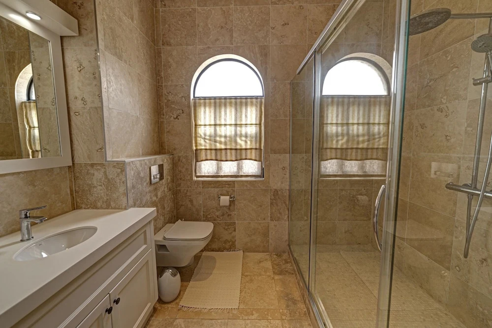 Lagoon Suites Boutique Hotel