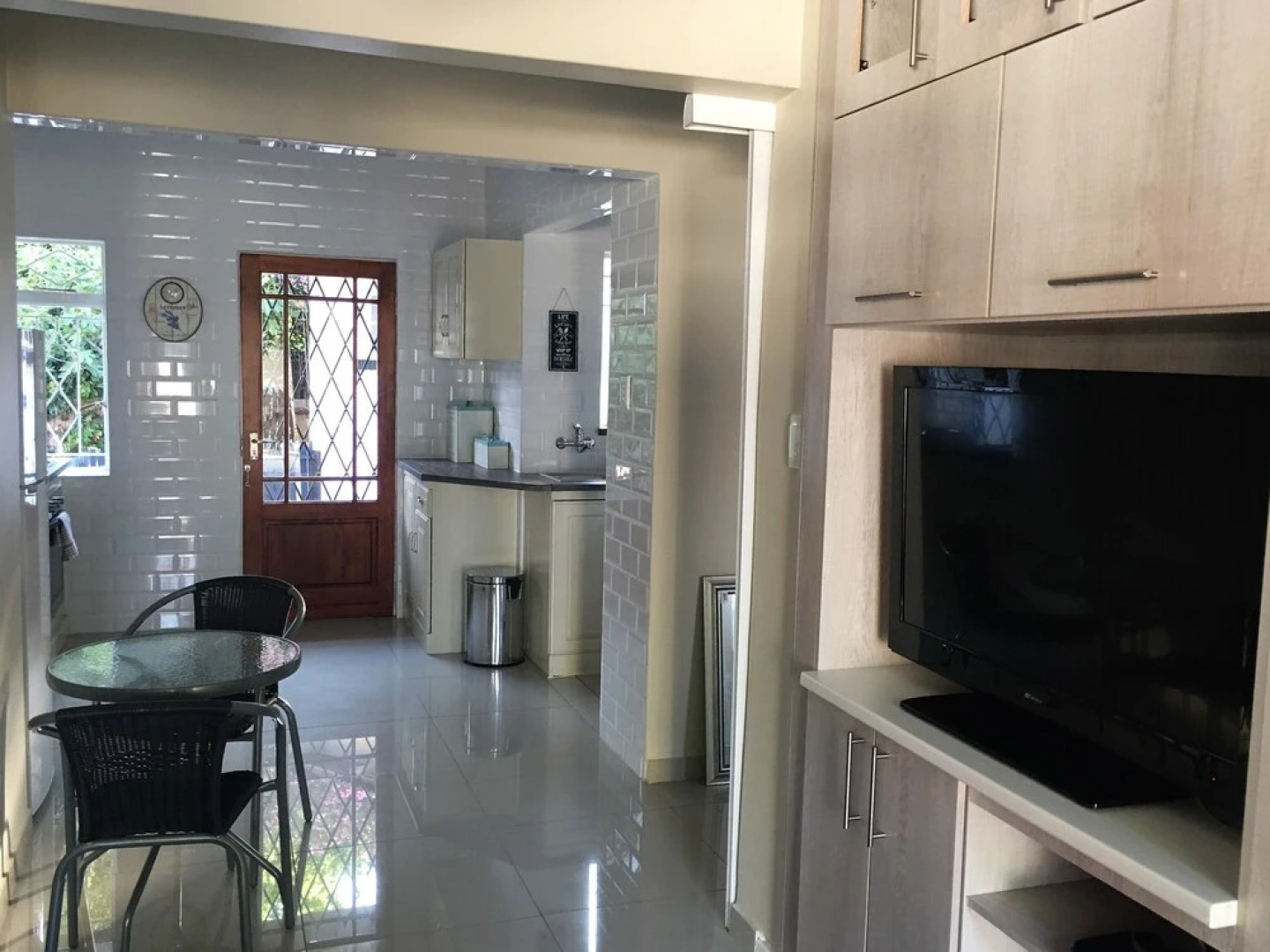 Madison House & Cottages