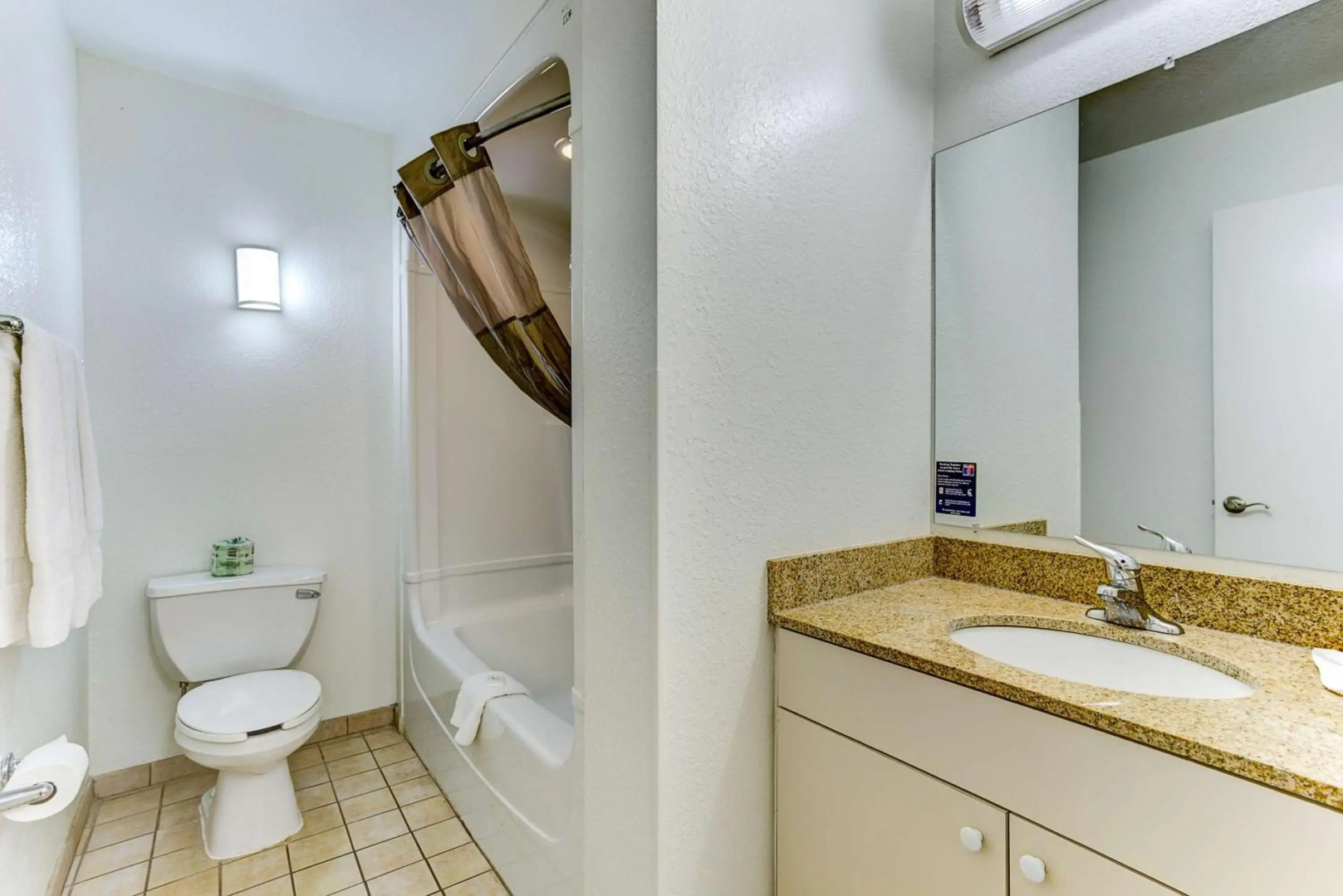 Studio 6 Kissimmee, FL - Orlando