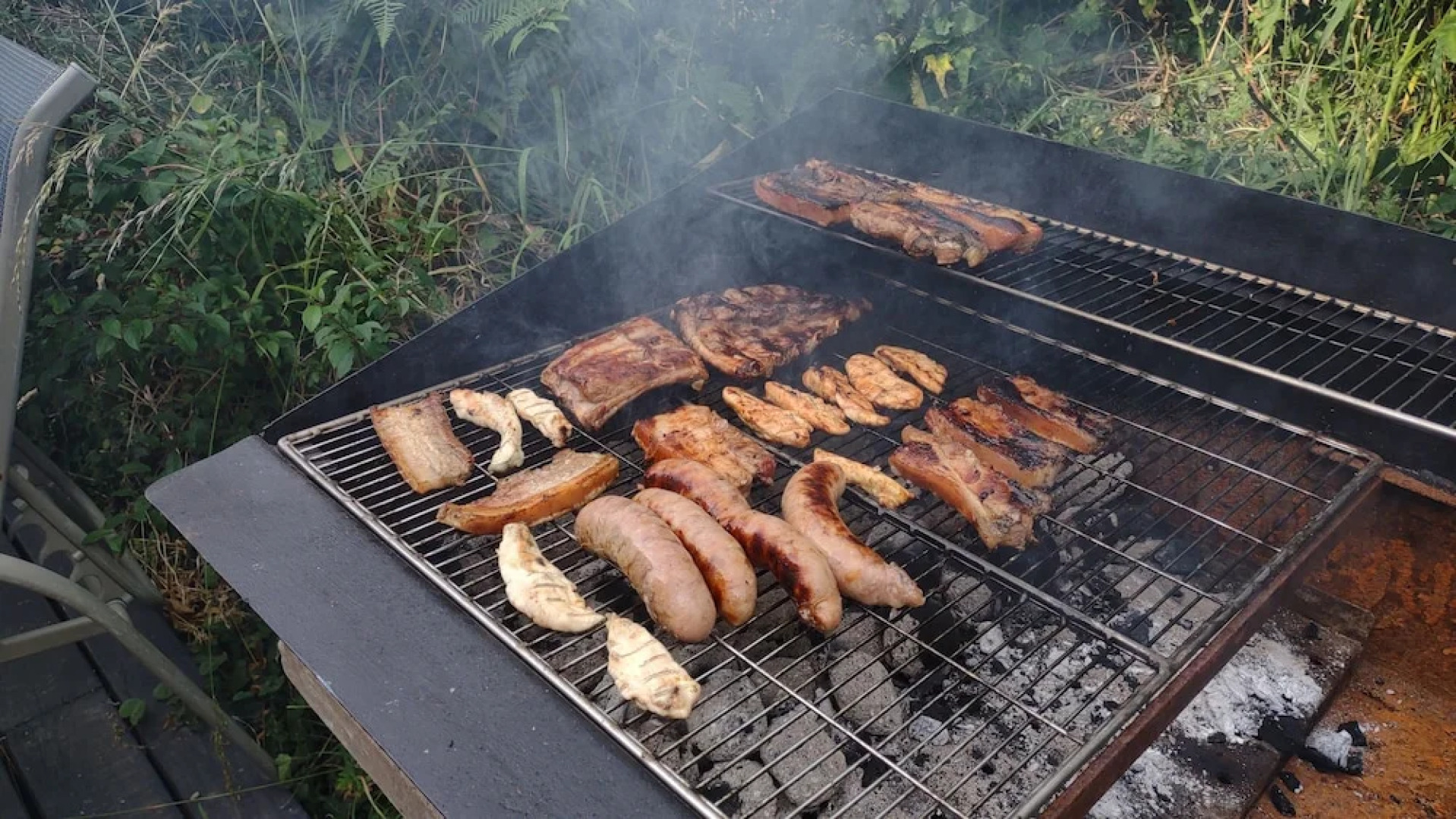 Charming 3-bed Caravan Cymtydu