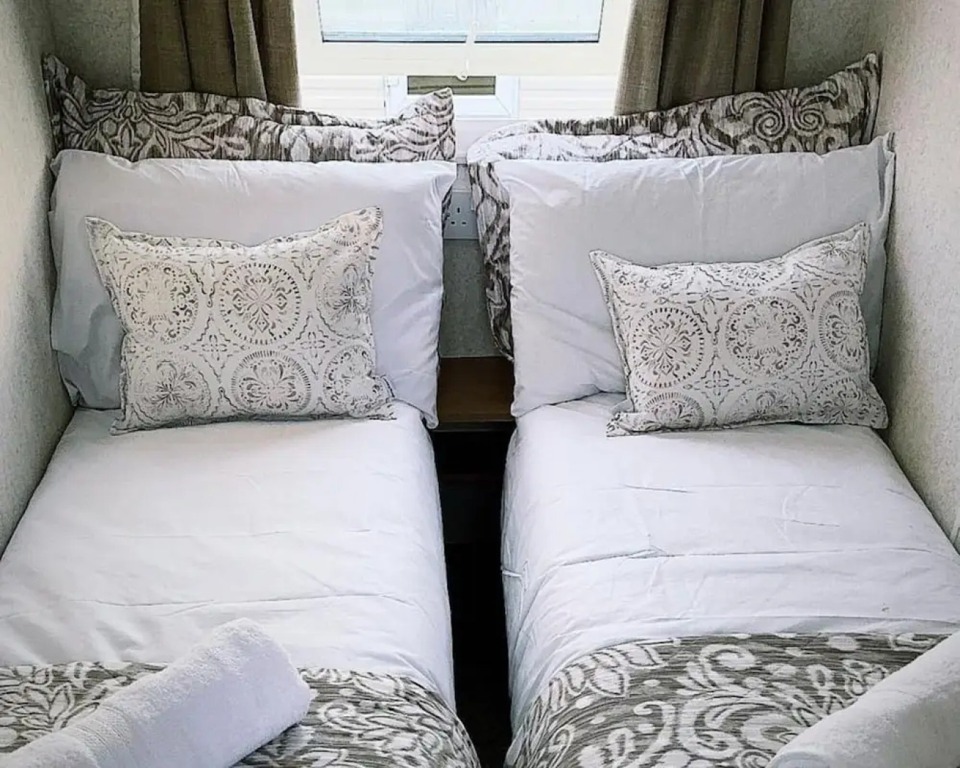 Impeccable 2-bed Static Caravan in Morecambe