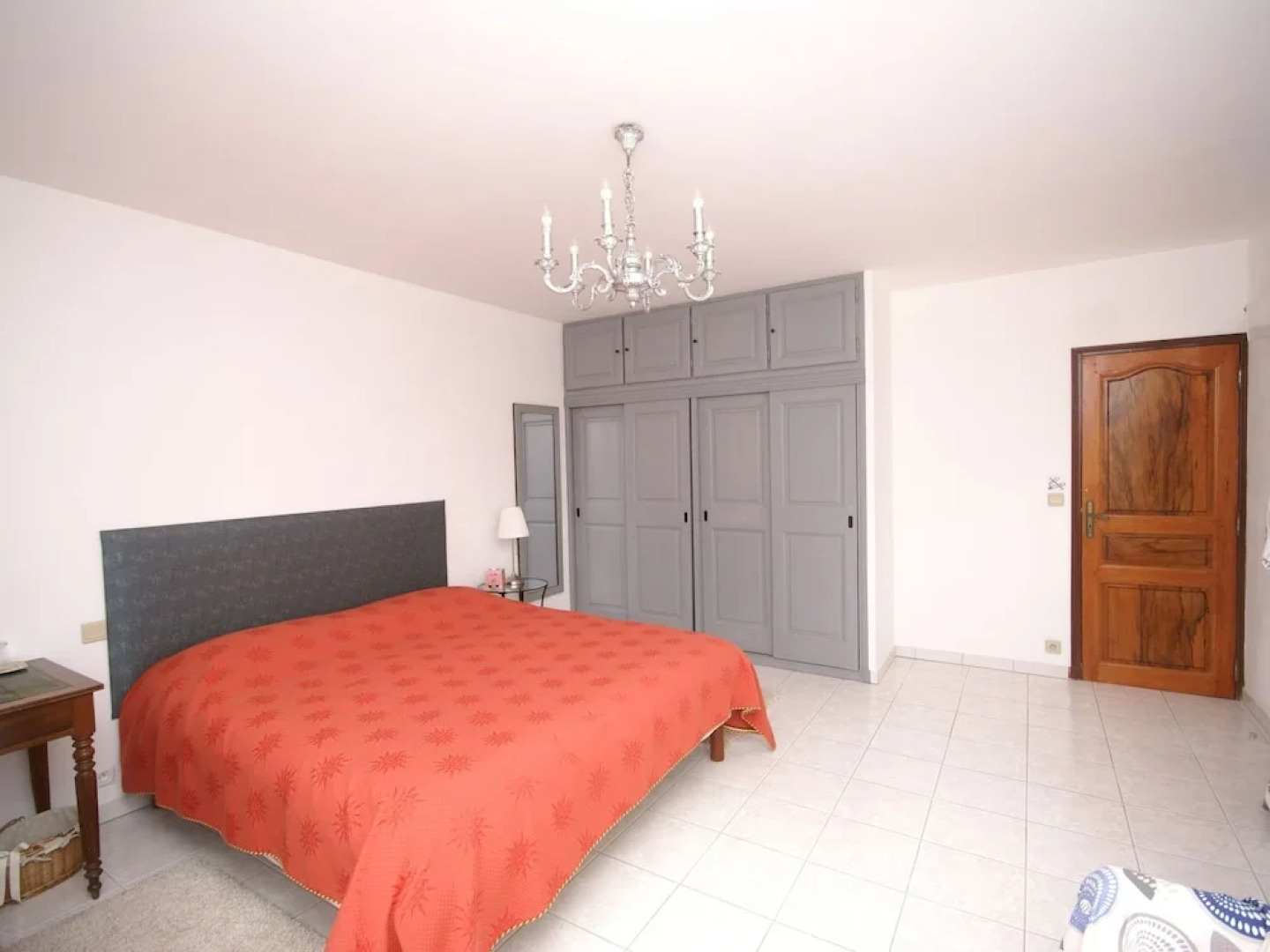 Airconditioned, Spacious Villa in Garéoult With a Private Pool