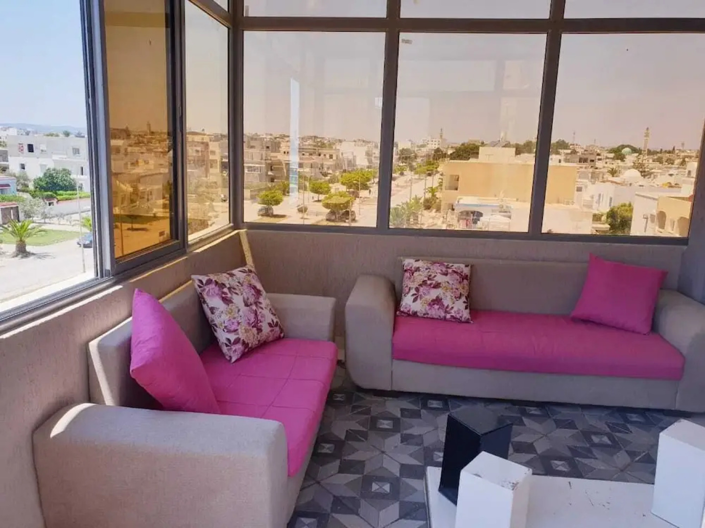 Airbetter - Spacious & Bright Seaview 1bedroom Apartment Korba