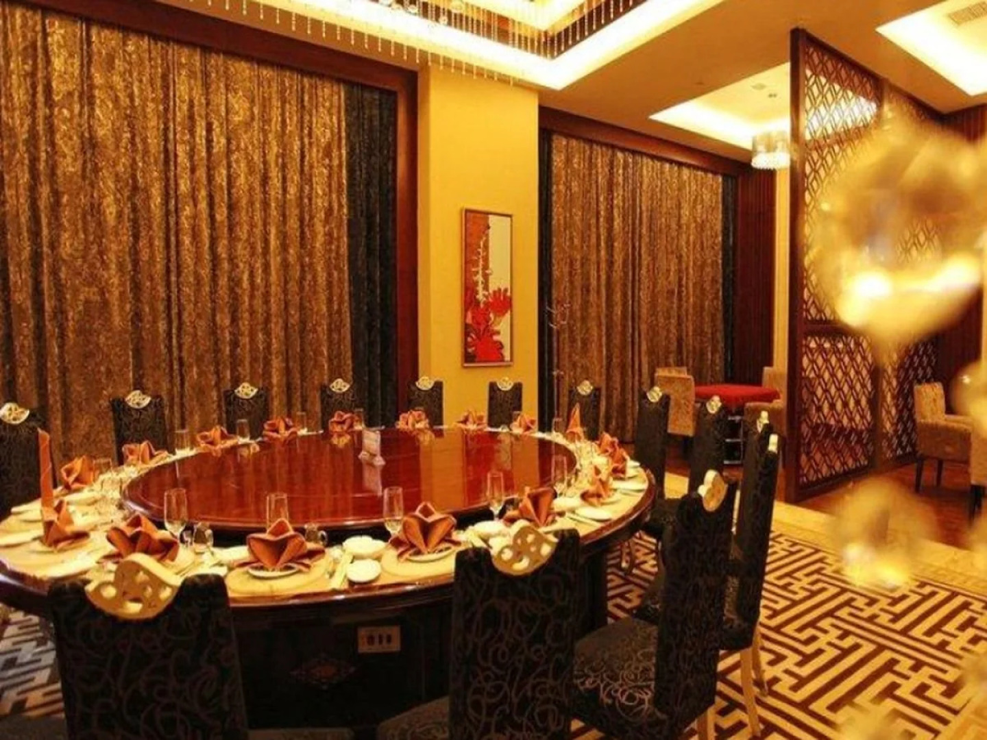 Fortune International Hotel