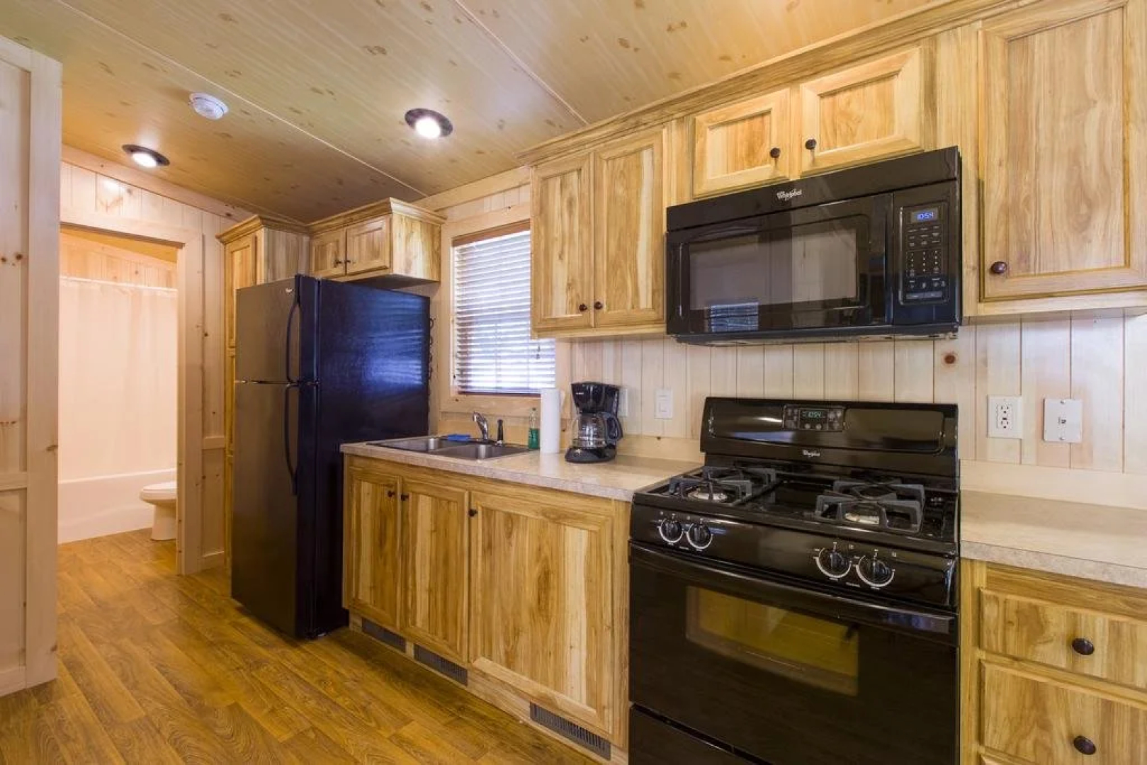 Lake-In-Wood Camping Resort