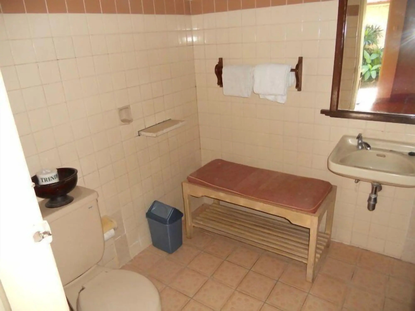 Bali Lovina Beach Cottages