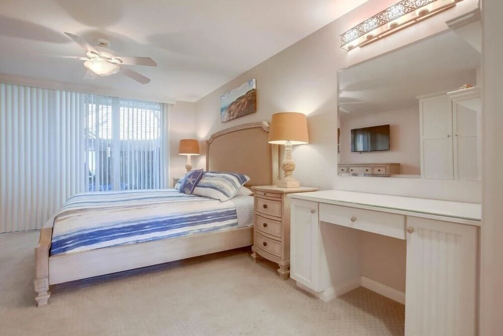 Remodeled Beachfront Condo With Pool and Beach Access Dmst14 by Redawning