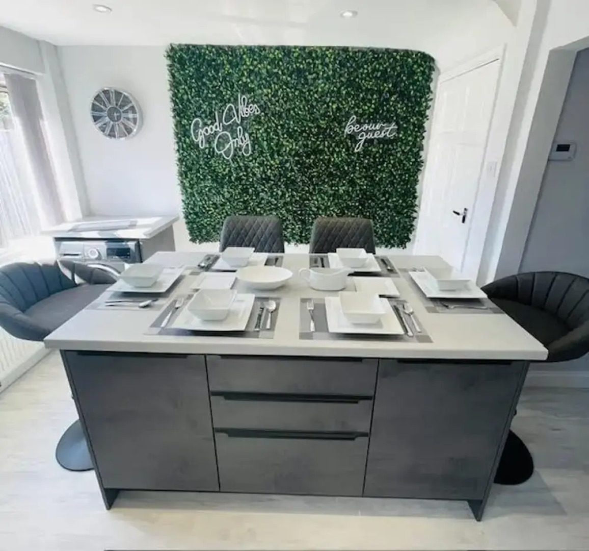 Check This!! Premium 5-star Home From Home Retreat