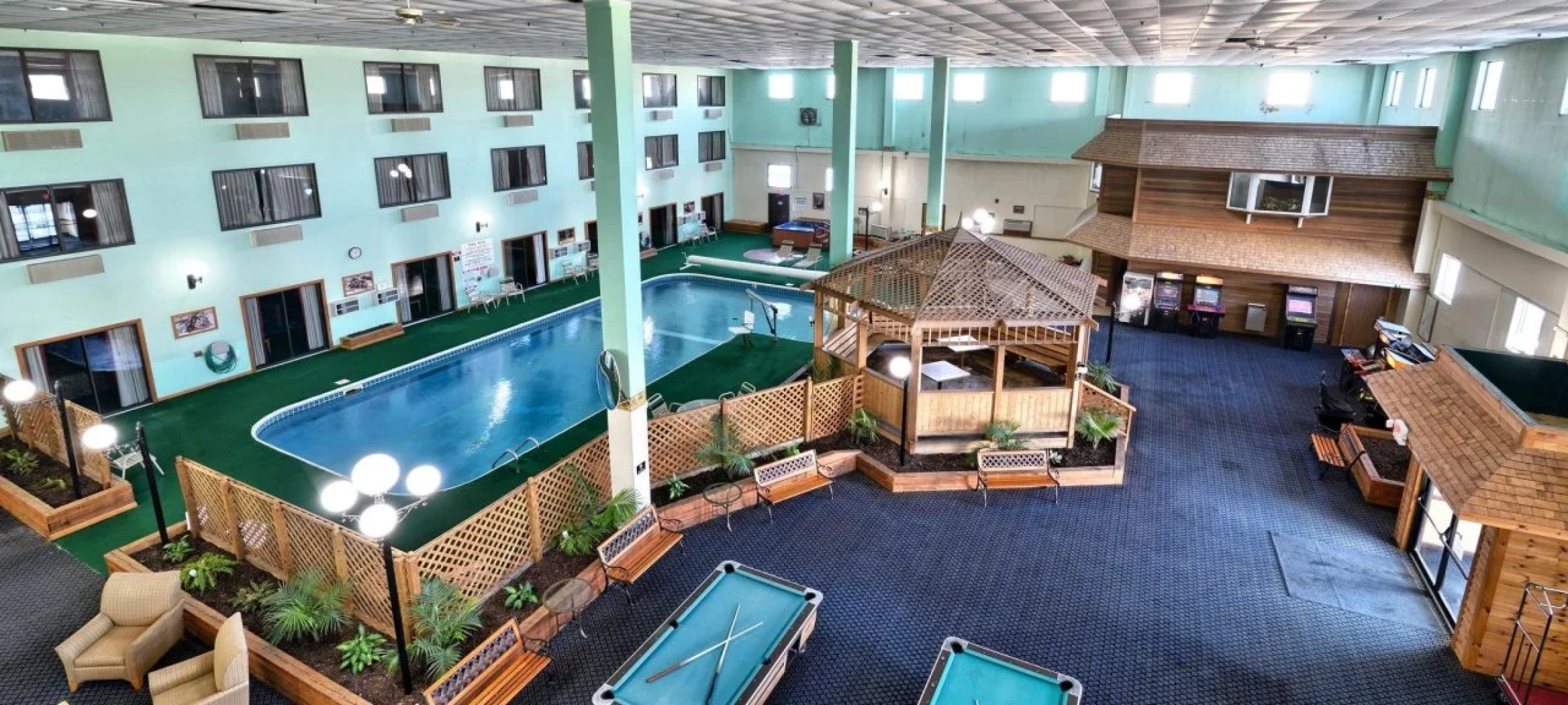 Katahdin Inn & Suites