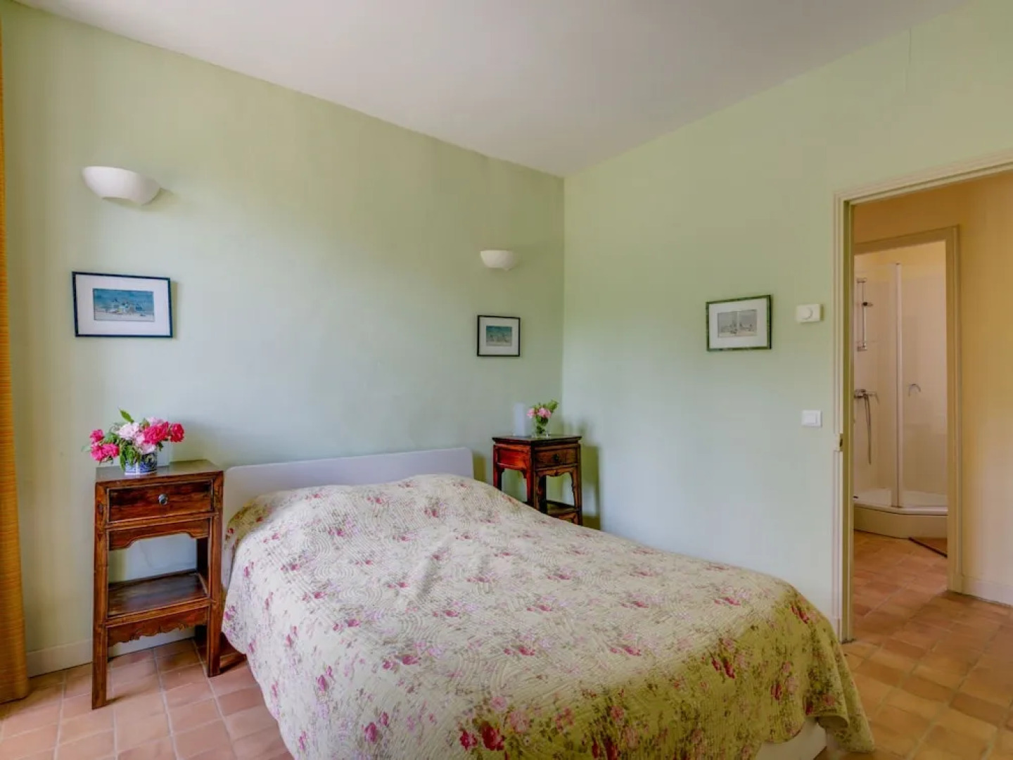 Secluded Holiday Home in Rustrel With Swimming Pool